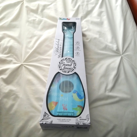 Ukulele for a child - Picture 1 of 1